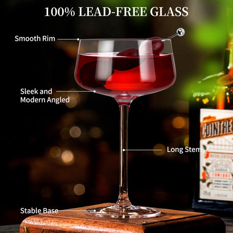 KMIGRUAN set includes metal cocktail picks to decorate the glasses.