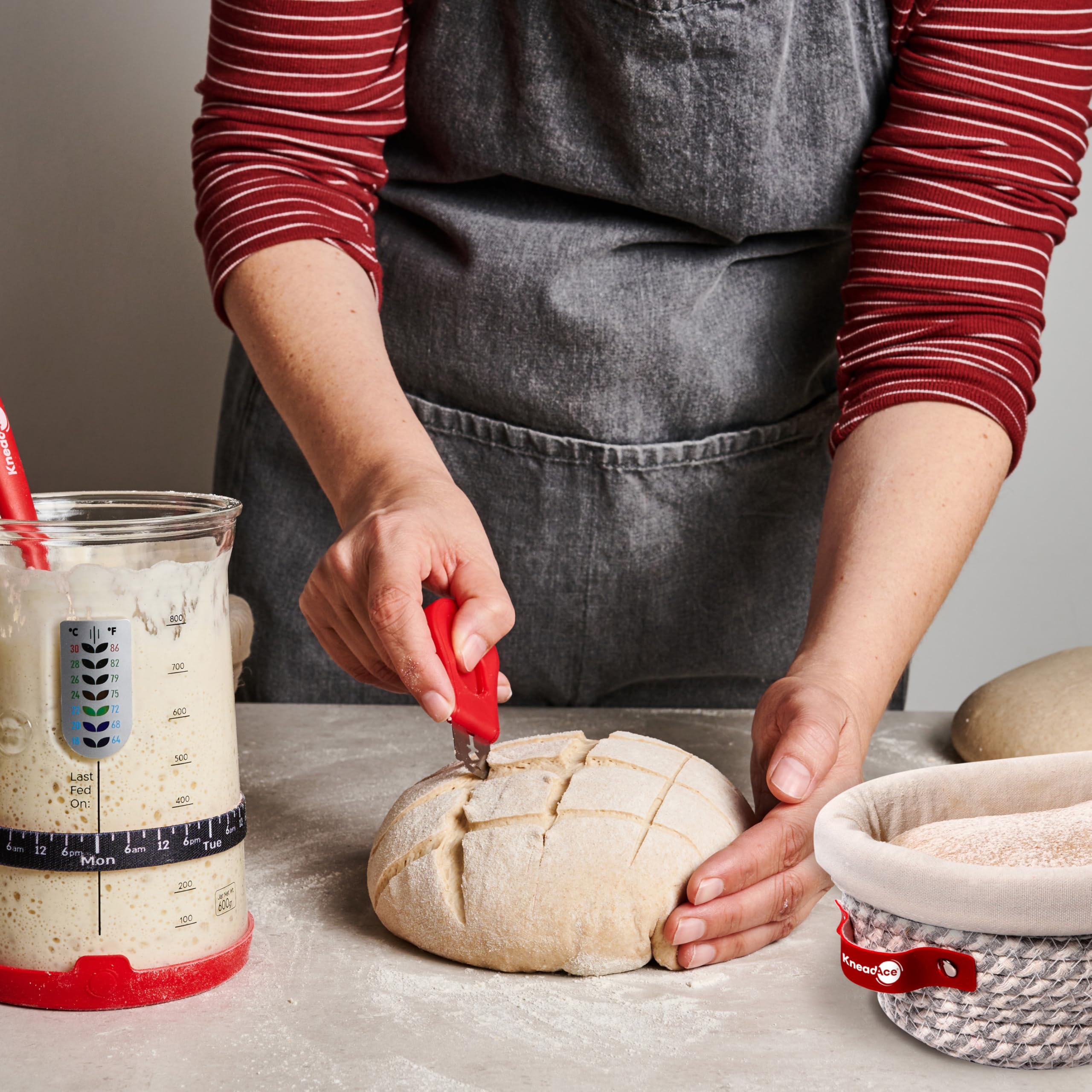 KNEADACE spatula for starter assists stirring and transfer with ease