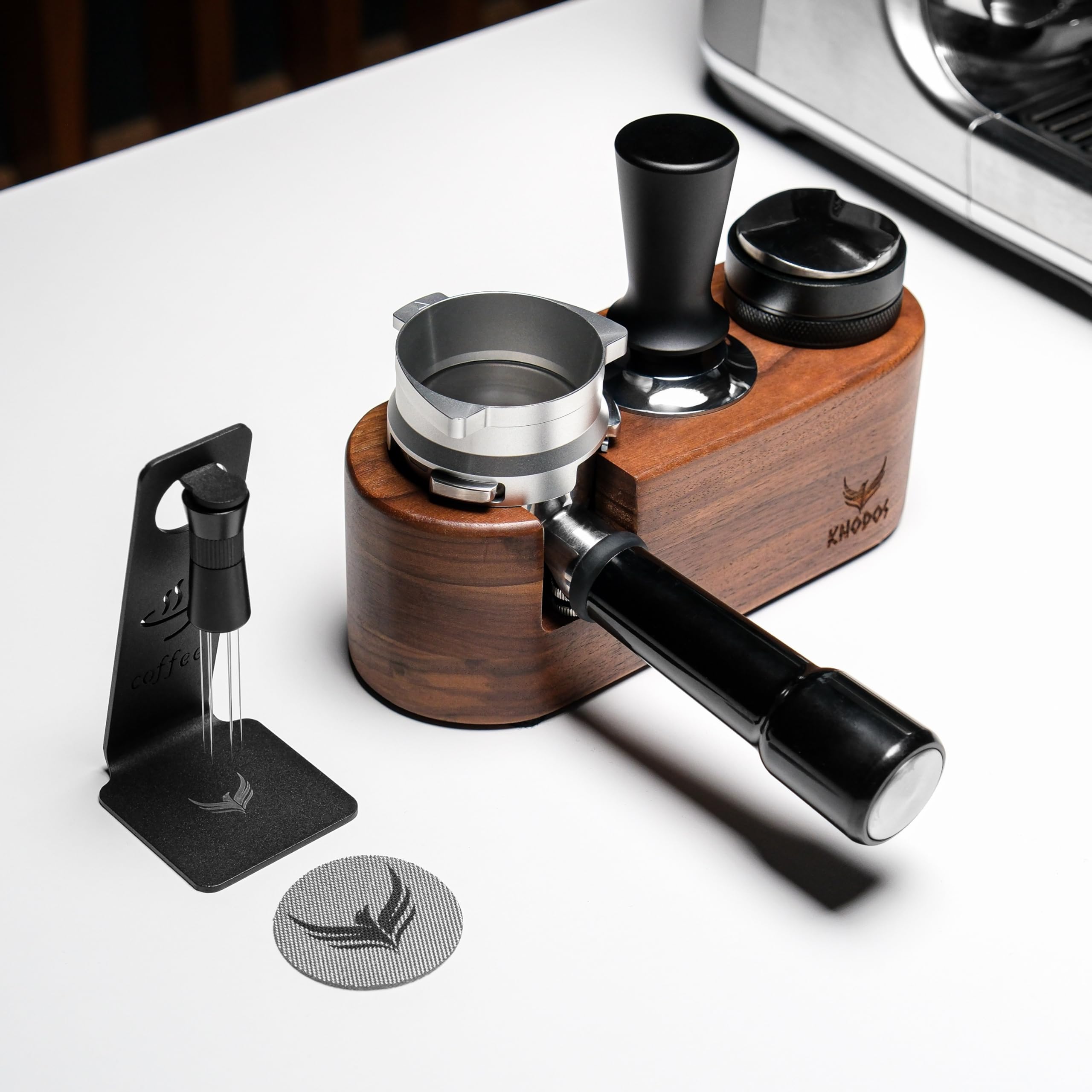 KNODOS espresso bar organizer helps maintain order during busy mornings