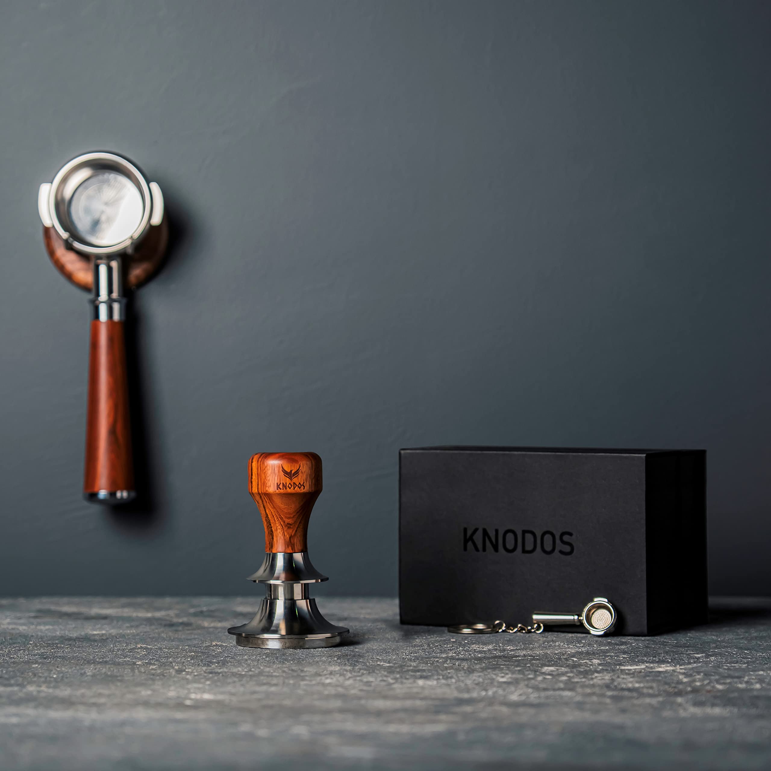 KNODOS interchangeable springs 20/25/30 lb offer tamping options.