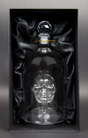 750ml capacity makes it suitable for sharing with friends during gatherings