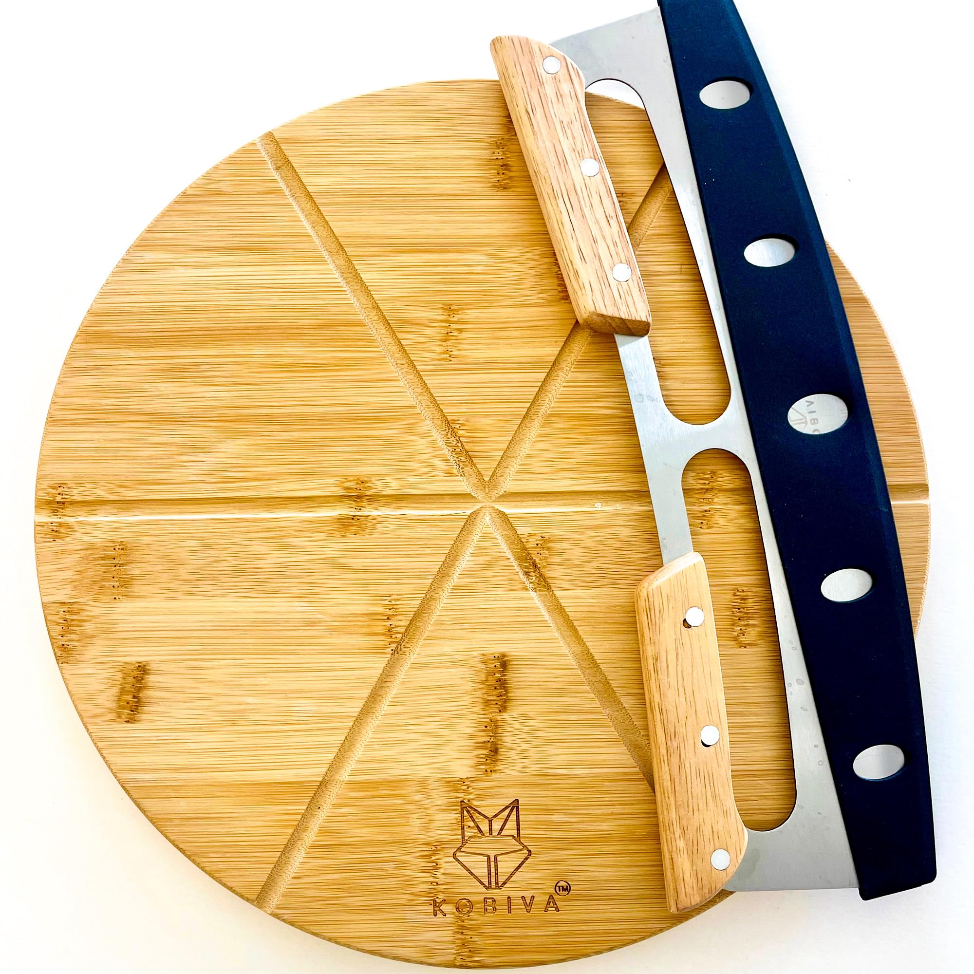 Kobiva dishwasher-safe pizza knife simplifies cleanup after gatherings