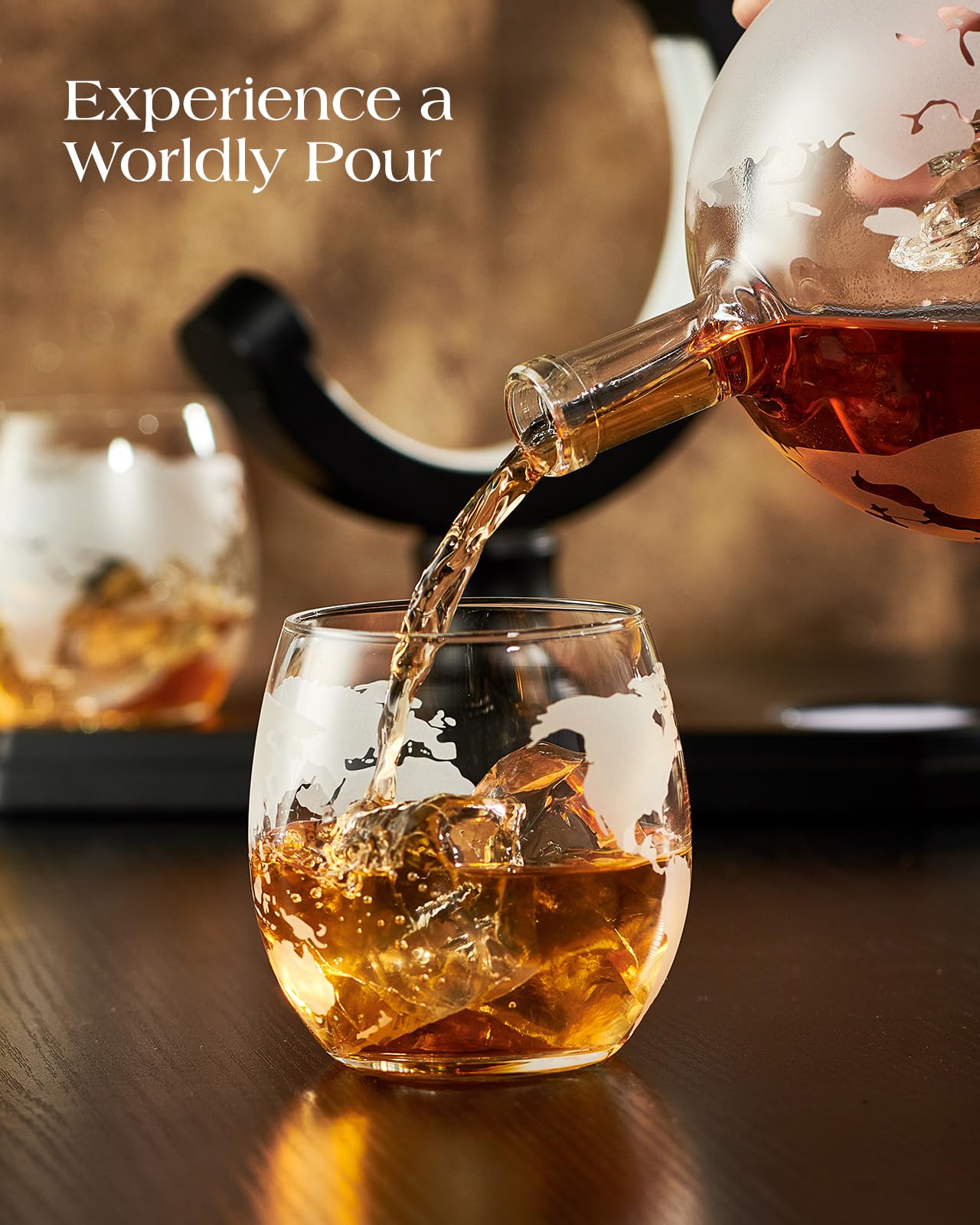 Kollea 900ml capacity decanter ideal for sharing spirits.