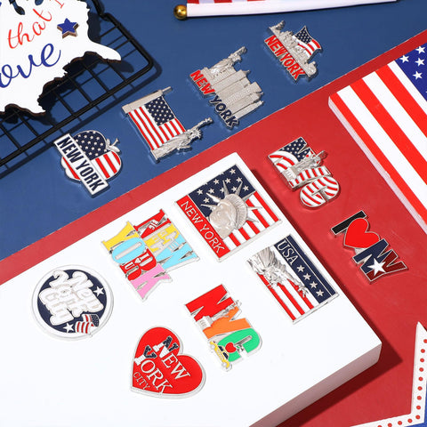 Konohan Brooklyn Bridge magnet adds architectural charm and recipe notes
