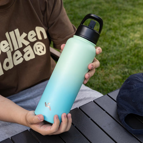 Konokyo bottle in outdoor gym scene supports workouts and hydration.
