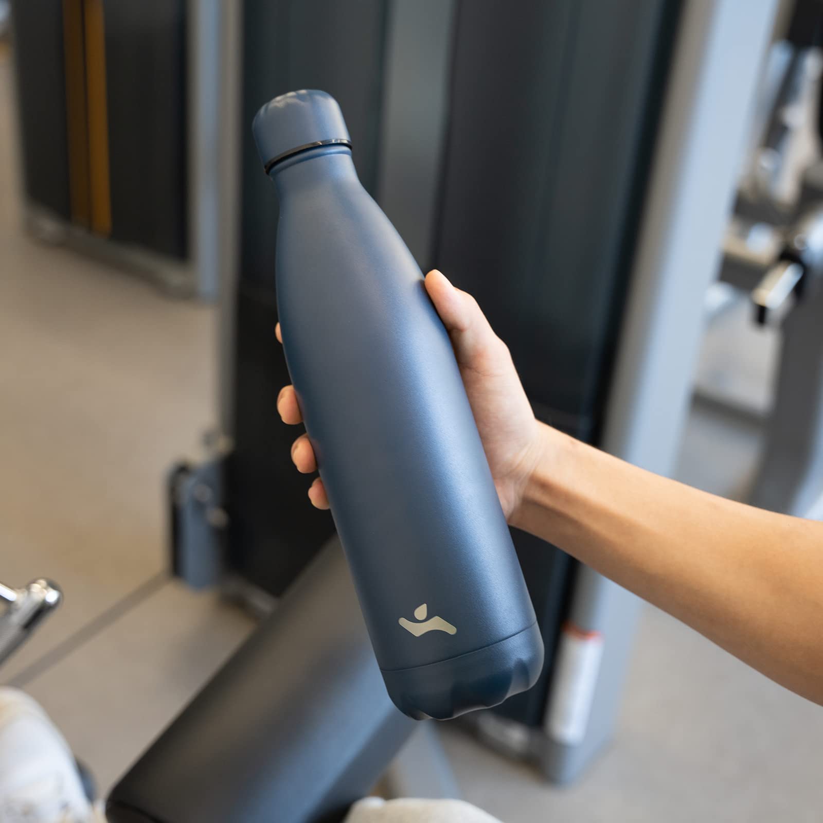 Konokyo non-sweat exterior gray bottle keeps hands dry during workouts and travel