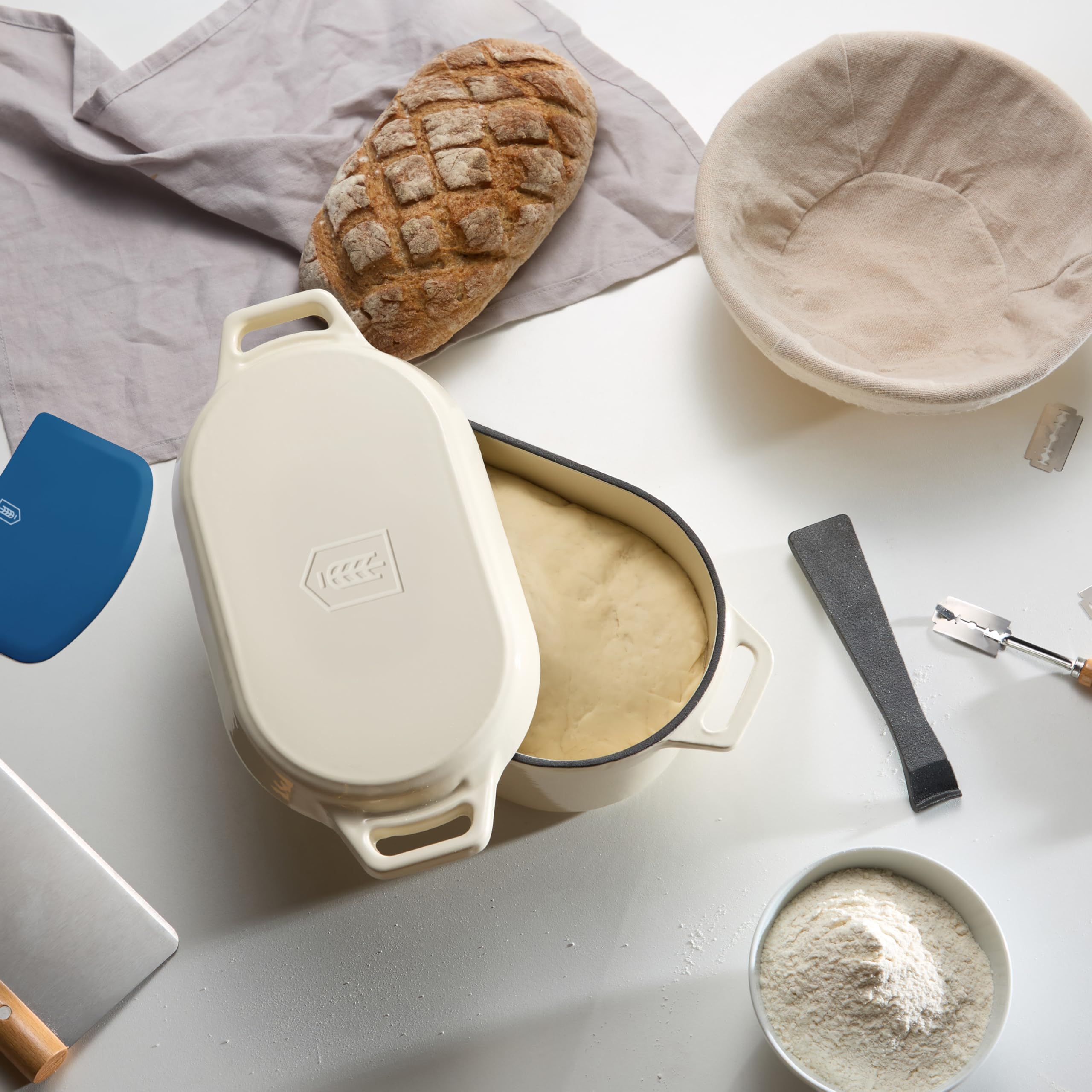KooK Bread Proofing Set linen liners keep dough surfaces clean.