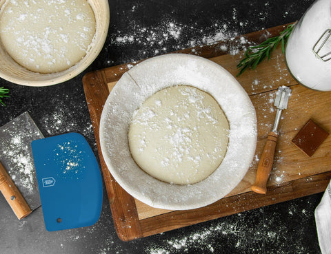 KooK Bread Proofing Set metal scraper for precise dough handling.