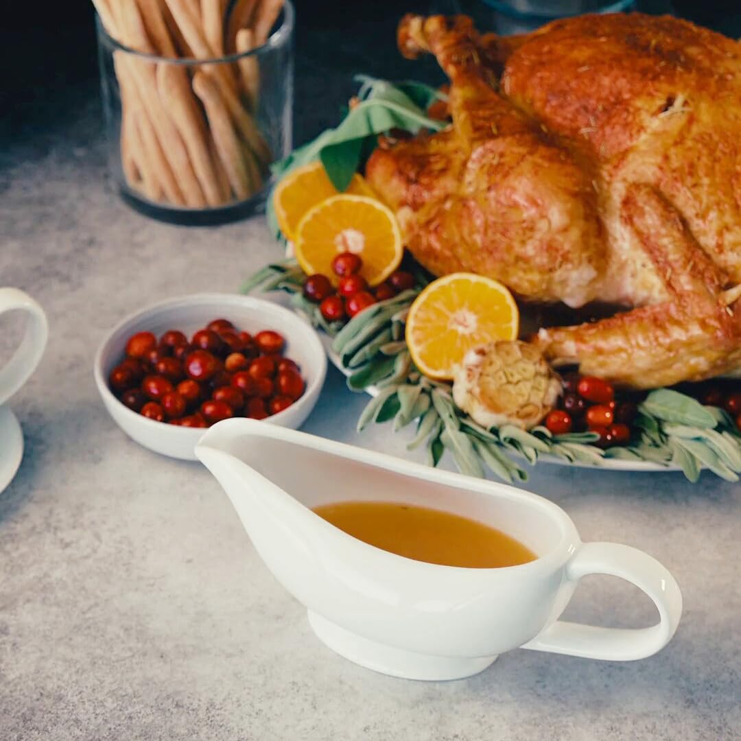 KooK porcelain gravy boat features a large handle for easy grip
