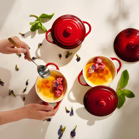 Crimson ombre cocotte brings vibrant color to table settings