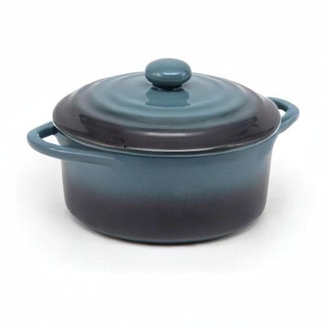 Kook packaging uses custom molds to protect cocottes during transit.