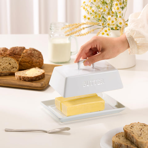 KooK butter dish top handle for easy lid lifting on the counter.