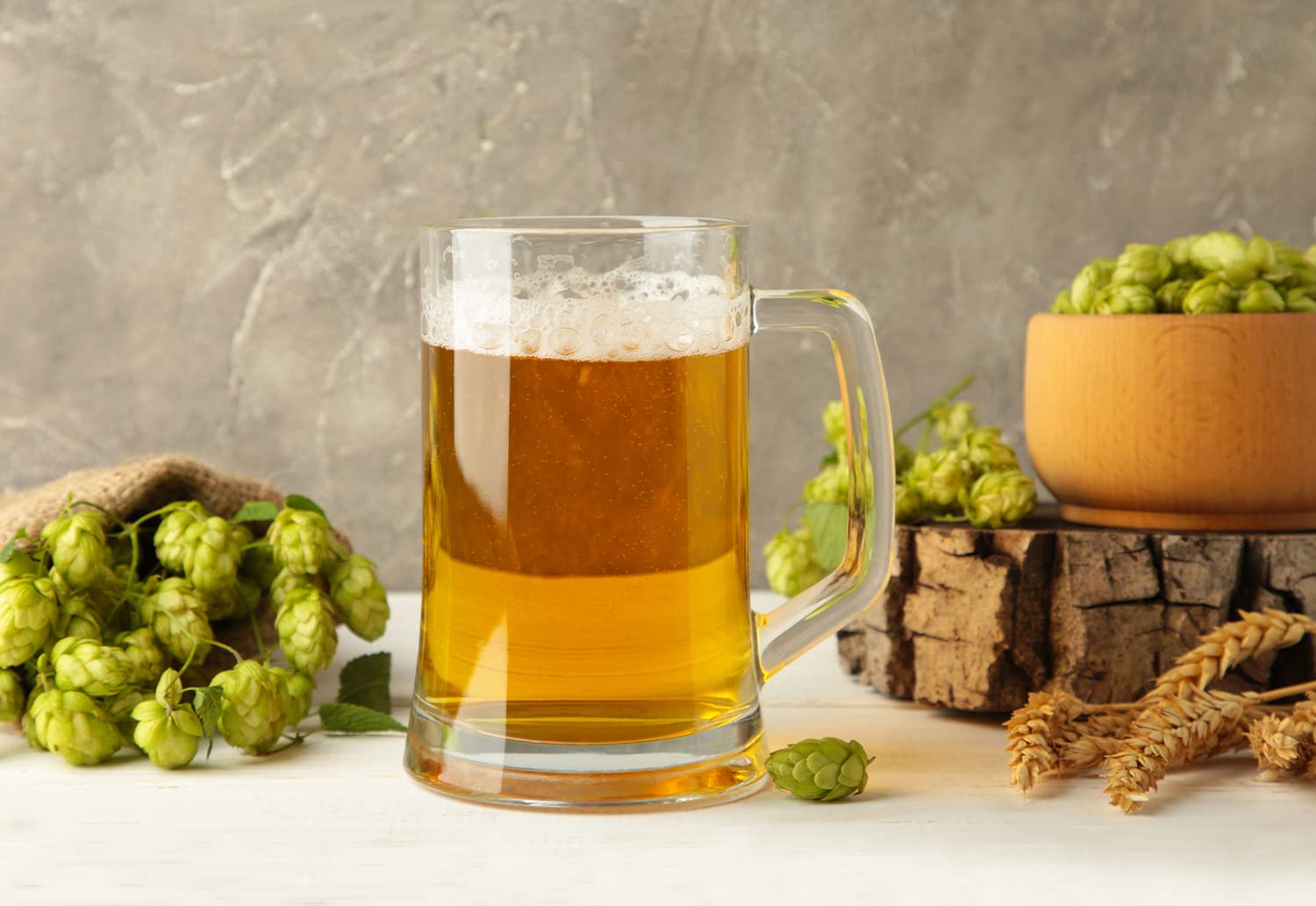 Koook dishwasher-safe glass mugs for easy cleanup.