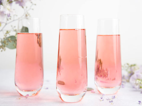 KooK stemless glass with wobble-free base for stable serving.