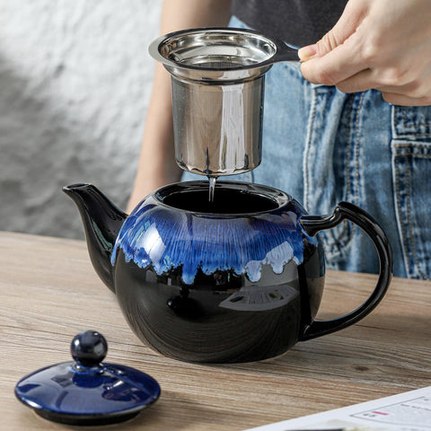 KOOV Nebula Blue teapot close-up highlighting durable porcelain body.