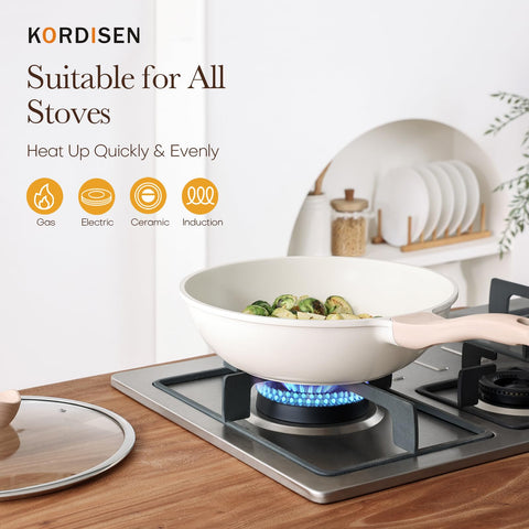 Kordisen bakelite handle with ergonomic grip during cooking