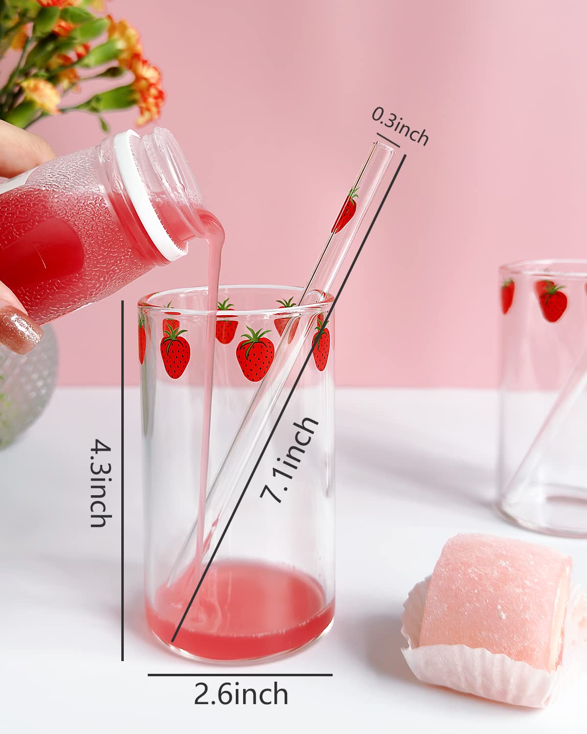 Kreapa glass straw inside view highlights easy sipping