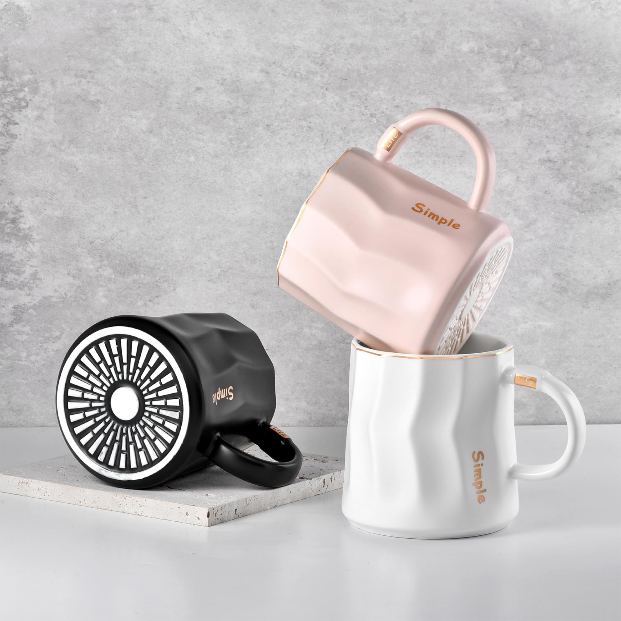 KRGMNHR office and home desk mug fits on counters and desks.