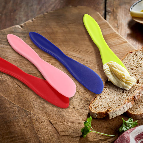 Kritkin spreaders in a kitchen or picnic scene for variegated snacks