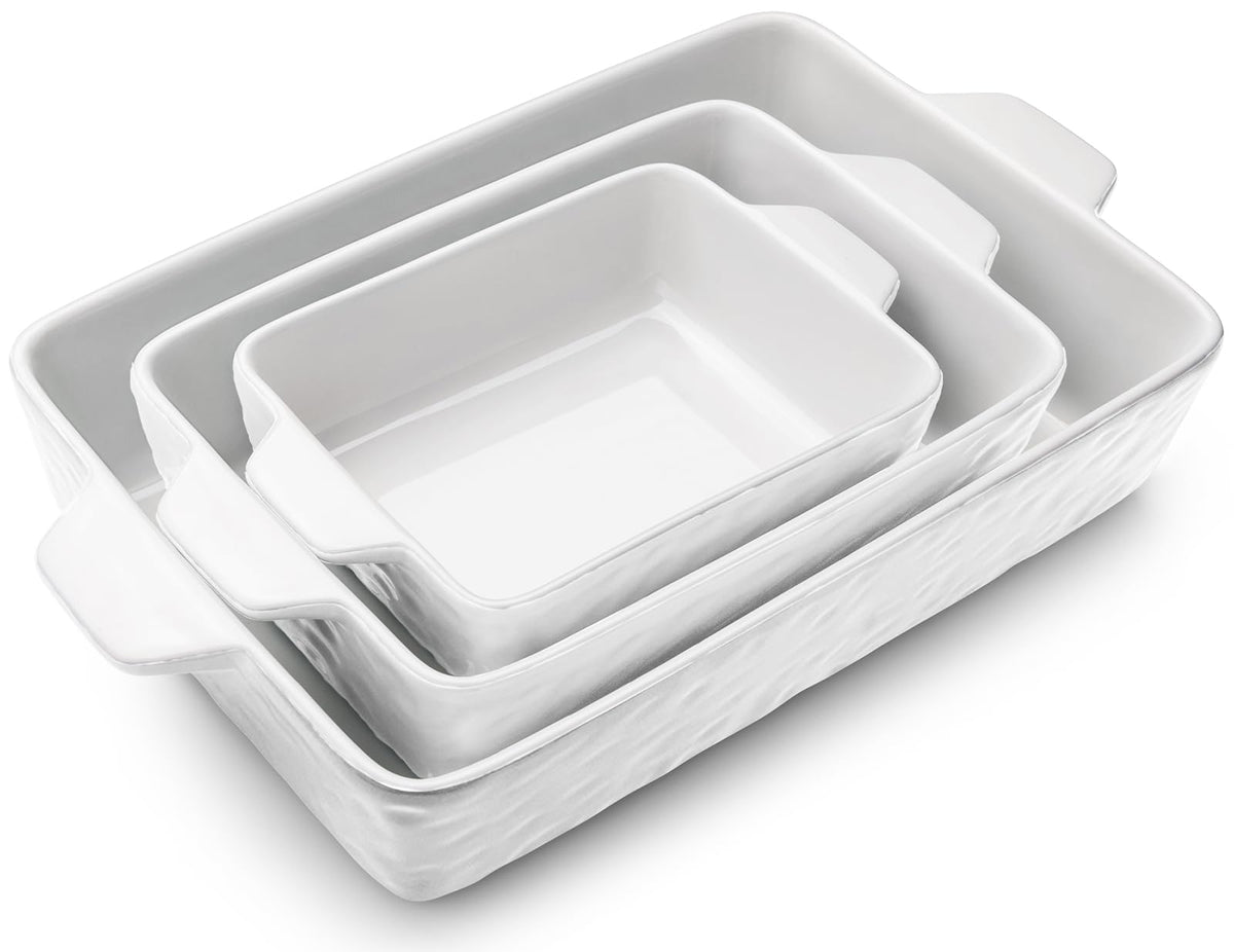 Krokori baking dish with a wavy pattern for stylish daily baking