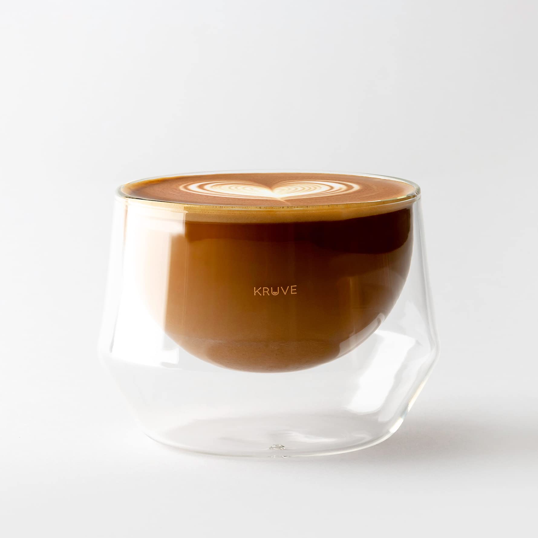 KRUVE IMAGINE latte-art-pour cup with rounded bottom for precise pours.