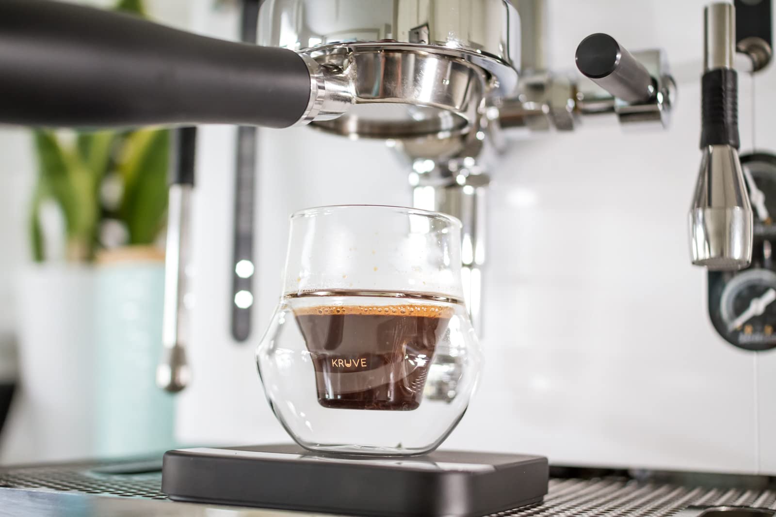 KRUVE Propel set of two offers a coordinated coffee tasting experience.