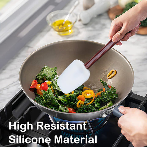 KSIFJRTO stain- and odor-resistant silicone spatula keeps flavors intact
