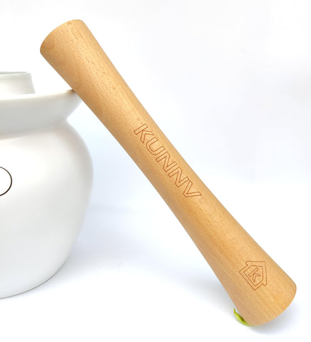Flat ends design provides even pressure inside jars.