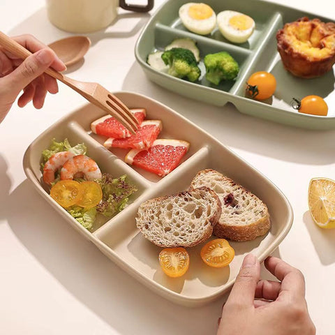 K Y KANGYUN 4-pack divided plates suit family meals and travel.