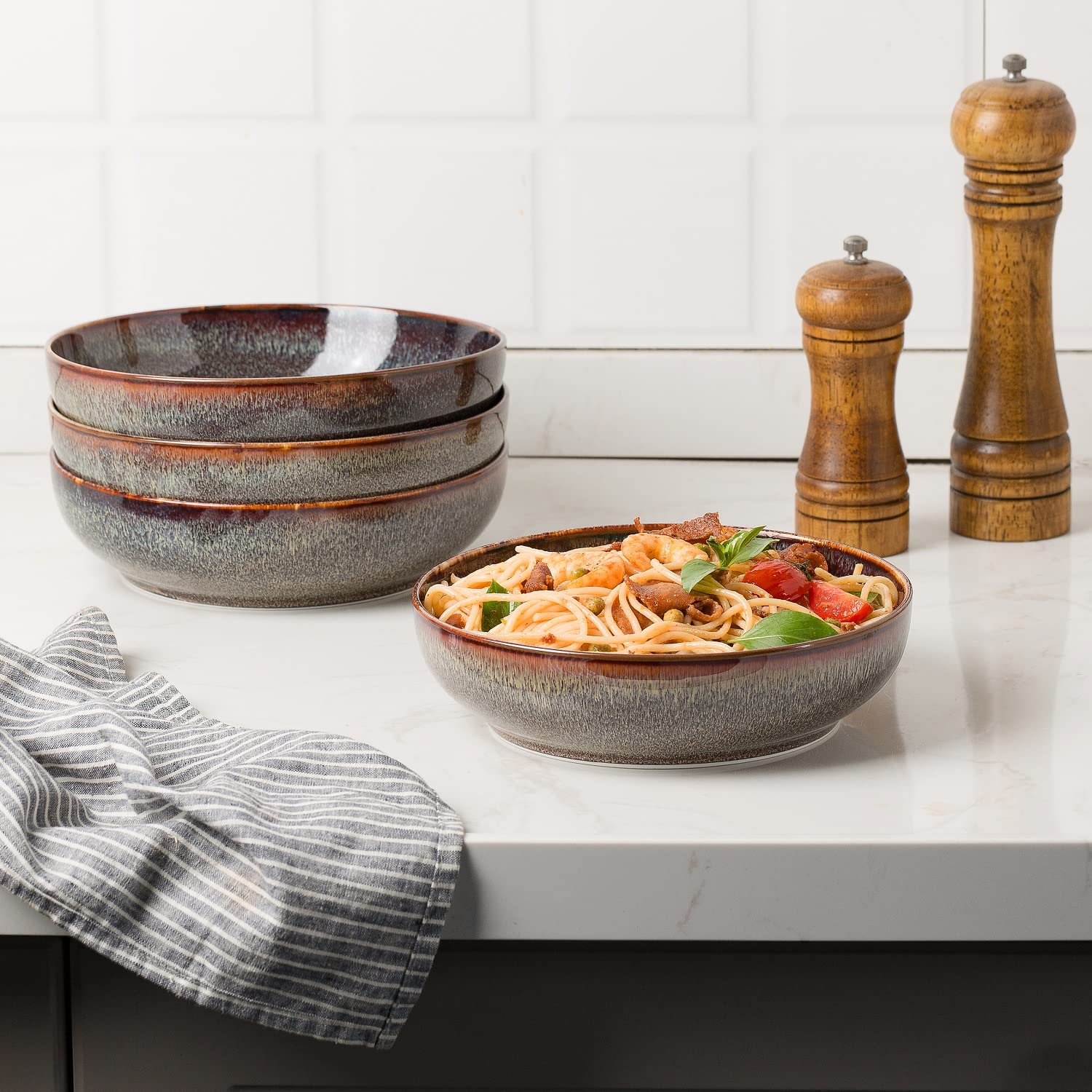 KYBSCZ lead-free porcelain bowls safe for microwave reheats and everyday use.