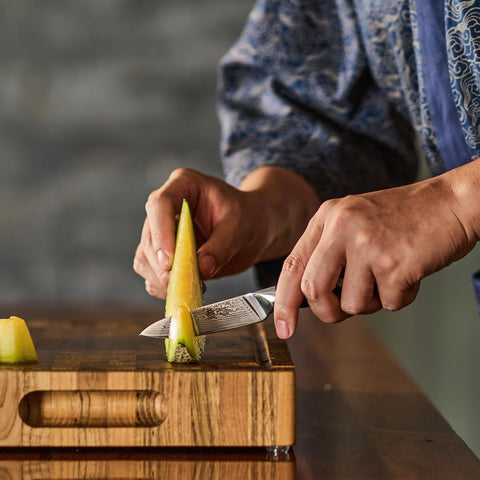 Ergonomically balanced KYOKU paring knife reduces fatigue during prep