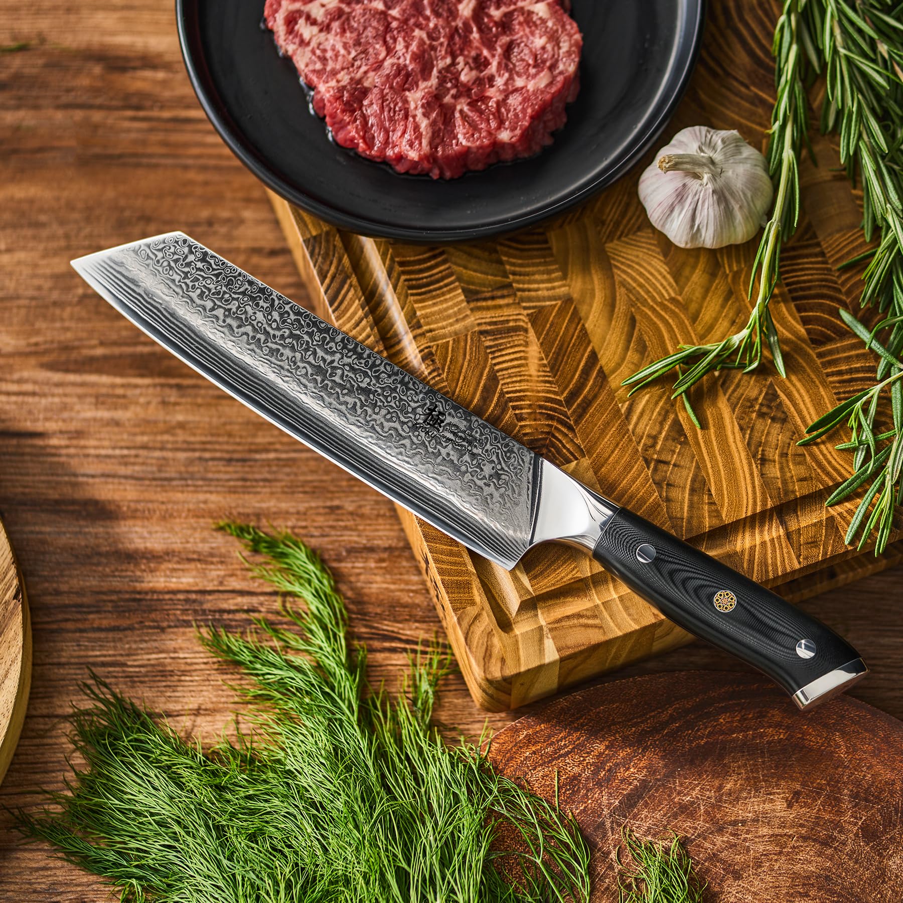 KYOKU Kiritsuke knife storage case ensures safe transport and display.