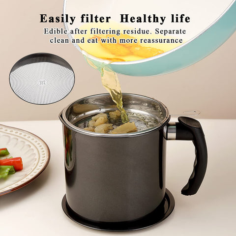 Kyraton bacon grease container dust-seal lid maintains hygiene and freshness.