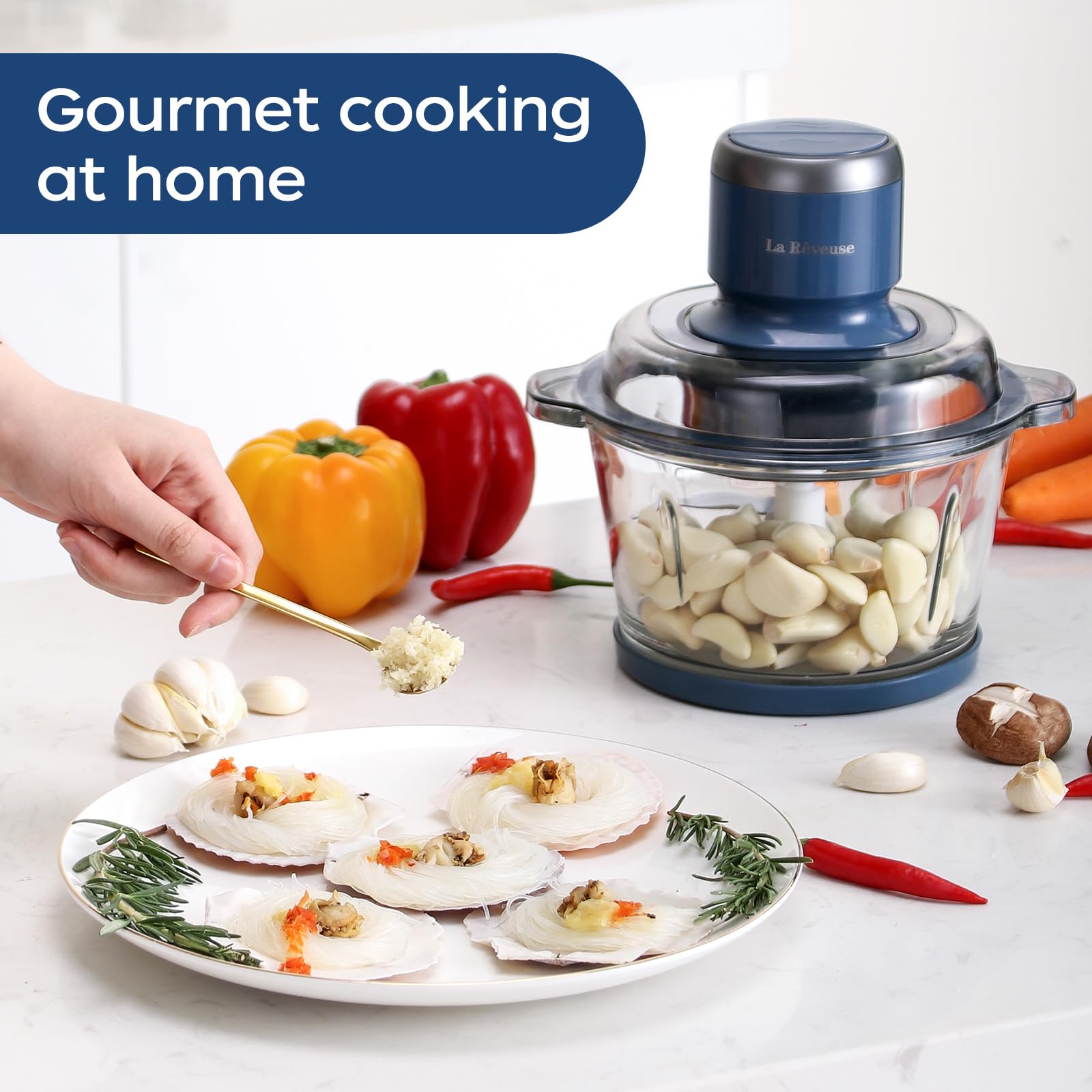 La Reveuse BPA-free bowl ensuring safe ingredient handling