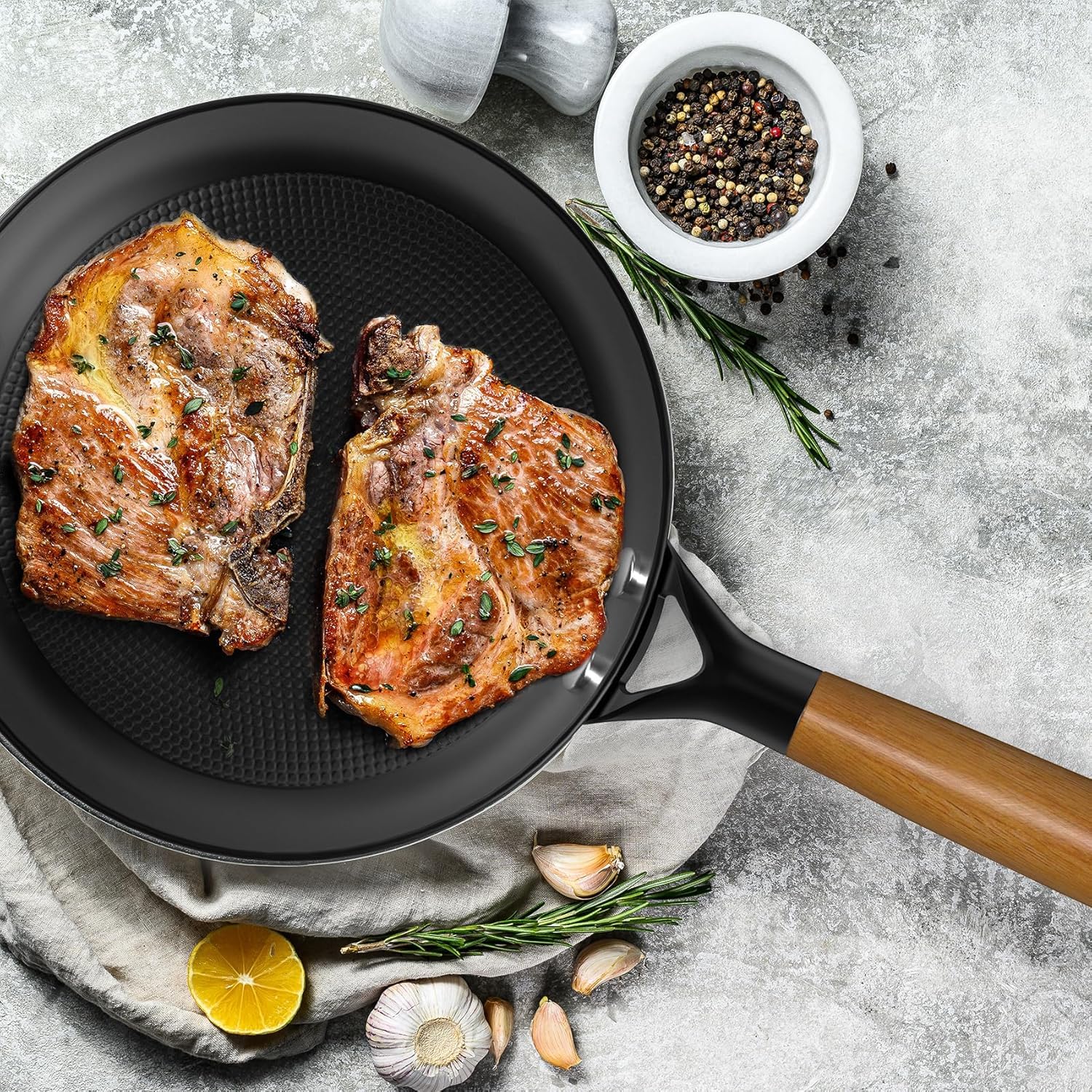 LAMFO easy-clean, dishwasher-safe skillet for quick cleanup.