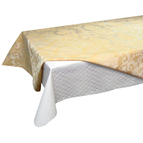 LAMINET easy wipe-clean surface simplifies cleanup after meals.