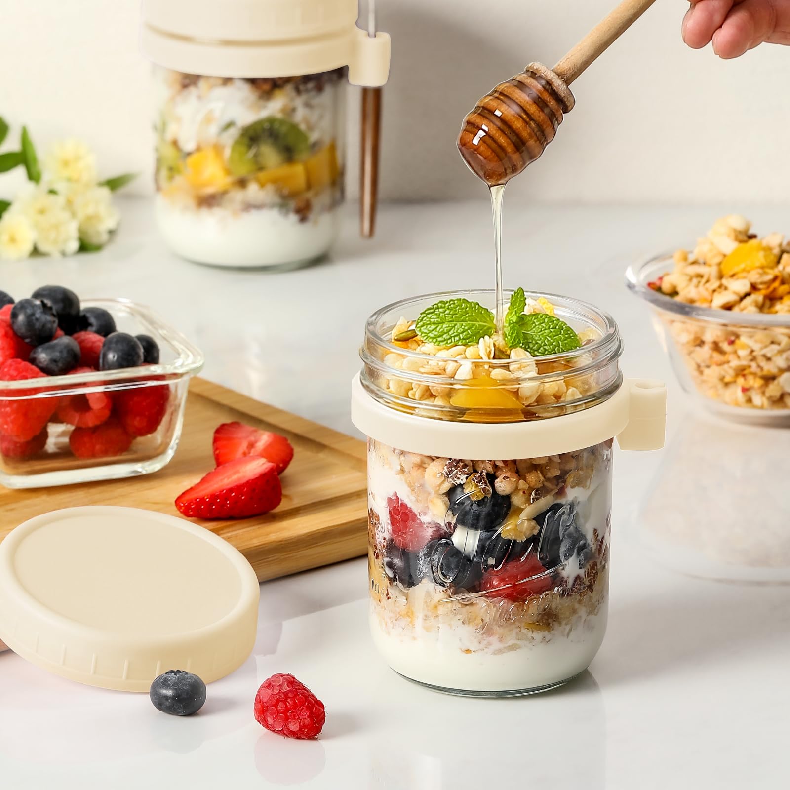 LANDNEOO silicone gasket lid provides leak-resistant sealing for on-the-go meals