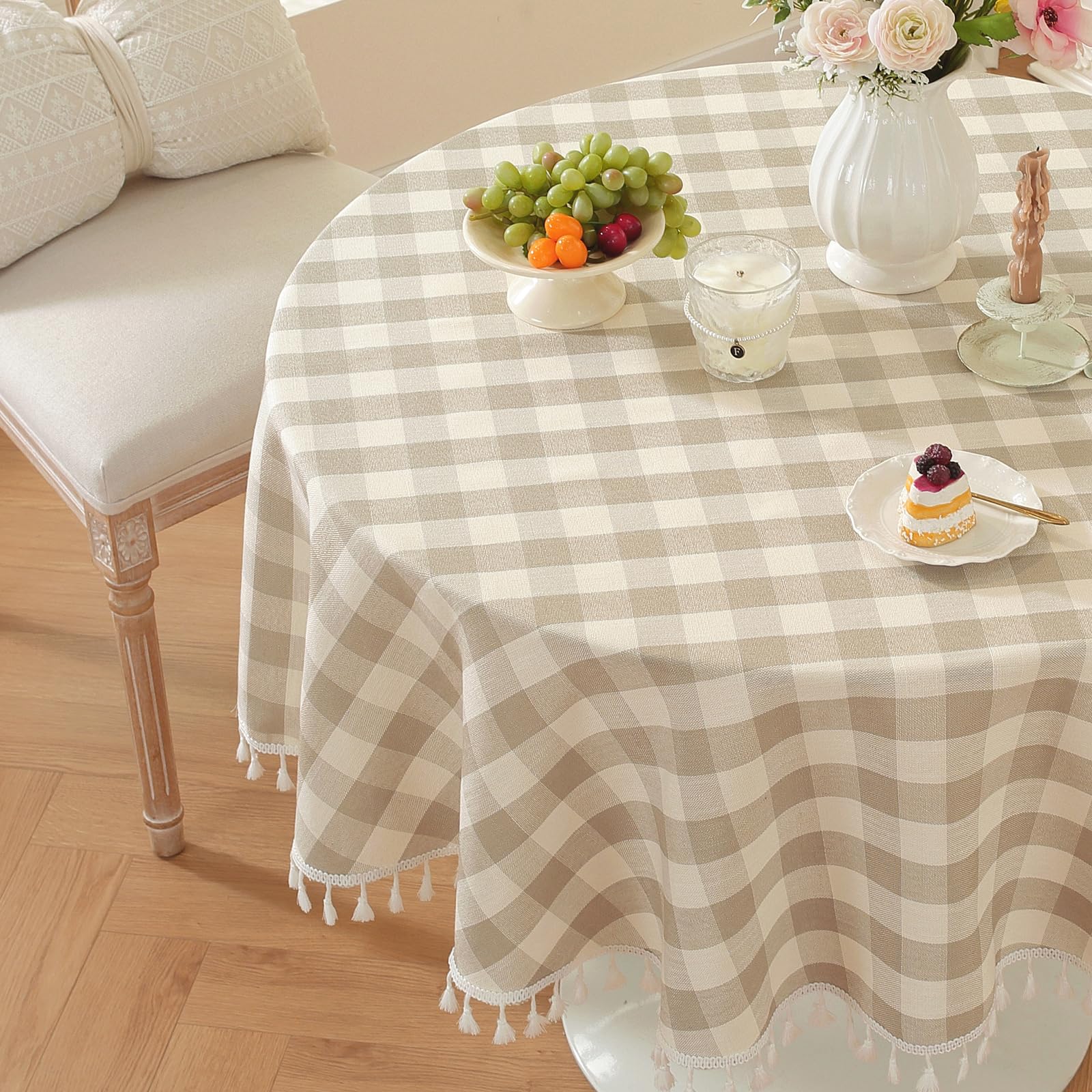 Laolitou round tablecloth in beige for dining room setup and easy hosting.