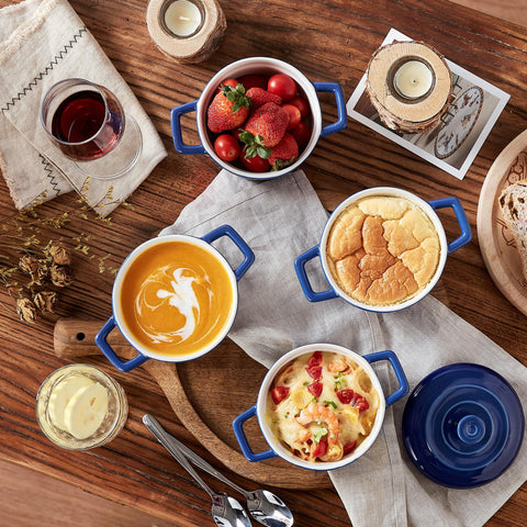 Lareina lid blue highlighting heat-locking design for longer flavor.