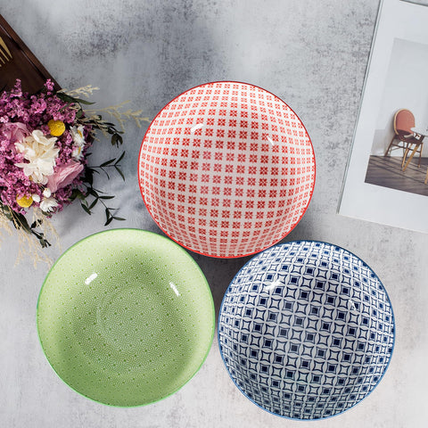 Lareina jade-glaze finish adds sleek kitchen style.