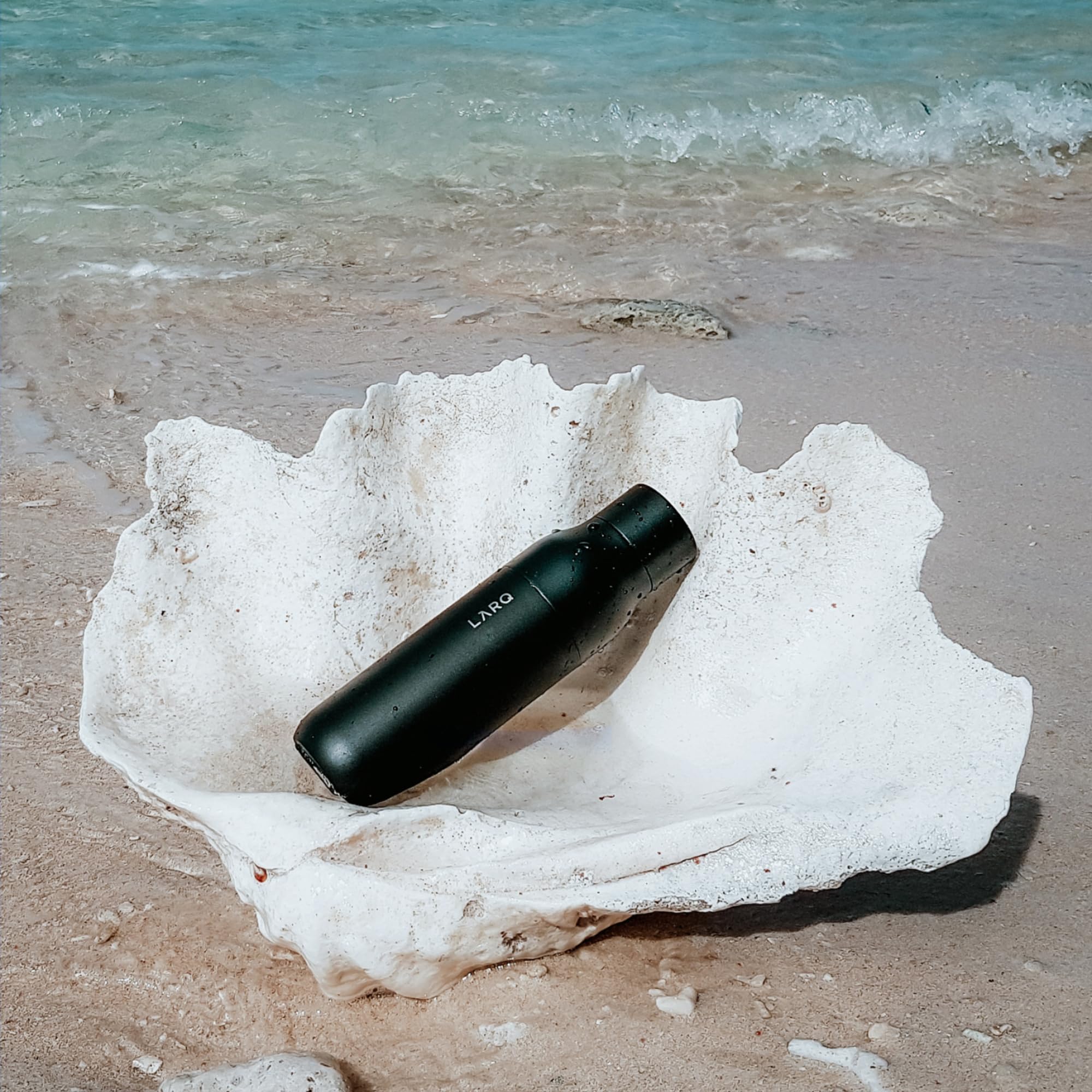 LARQ PureVis leak-proof lid for confident travel