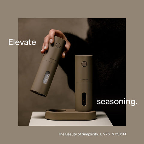 LARS NYSØM USB rechargeable pepper mill ready for spice prep