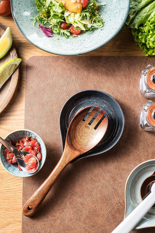 LAUCHUH keeps drips off countertops while cooking for mess free counters