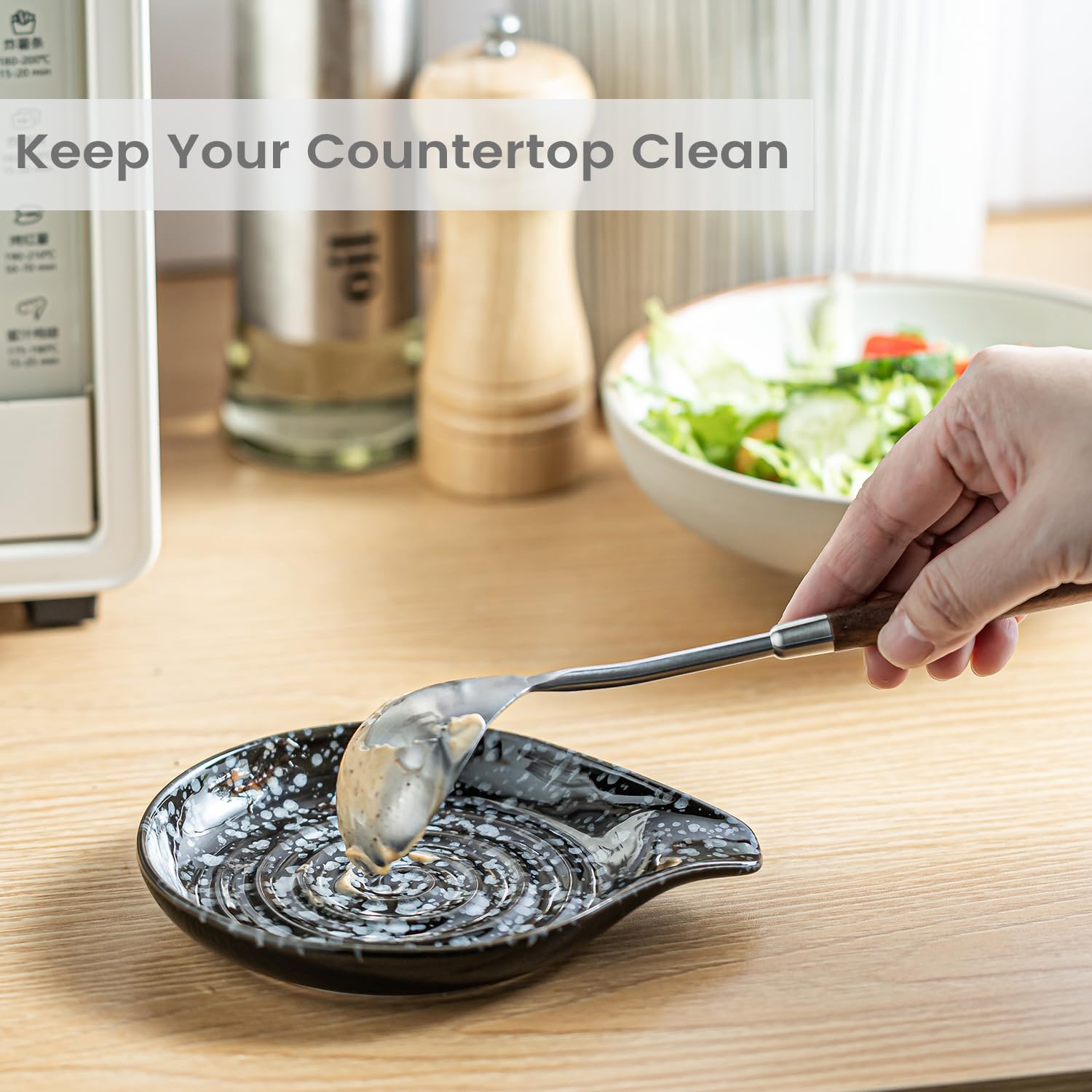 LAUCHUH spoon rest used for utensils and small dessert portions.