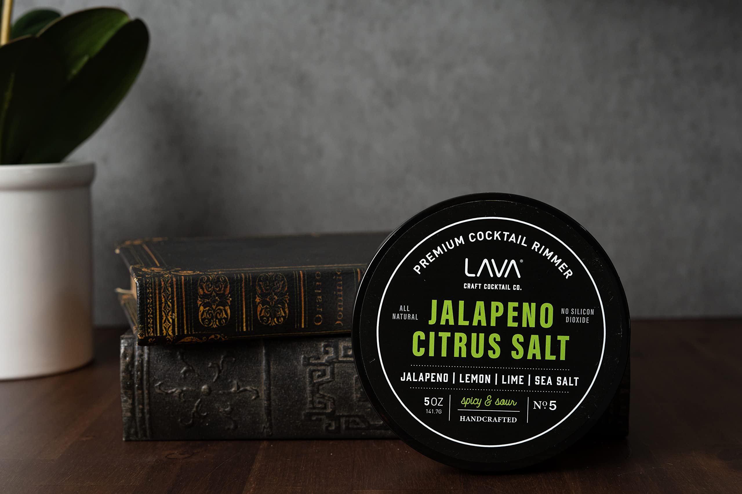 LAVA ultra wide-mouth jar aids even rim dipping.