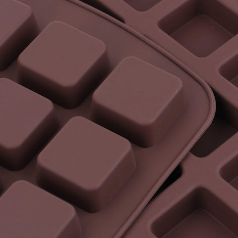 Lawei easy-release brownie mold enabling quick unmolding after chill.