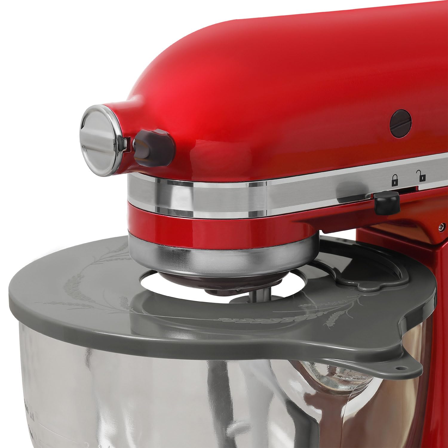Lawenme clear-glass lid lets you monitor mixing while protecting contents