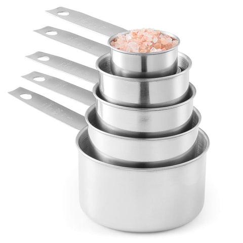 Laxinis World nestable stackable design keeps cups and spoons organized.