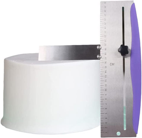Laylaxy 12-inch cake scraper with leveler for a smooth finish