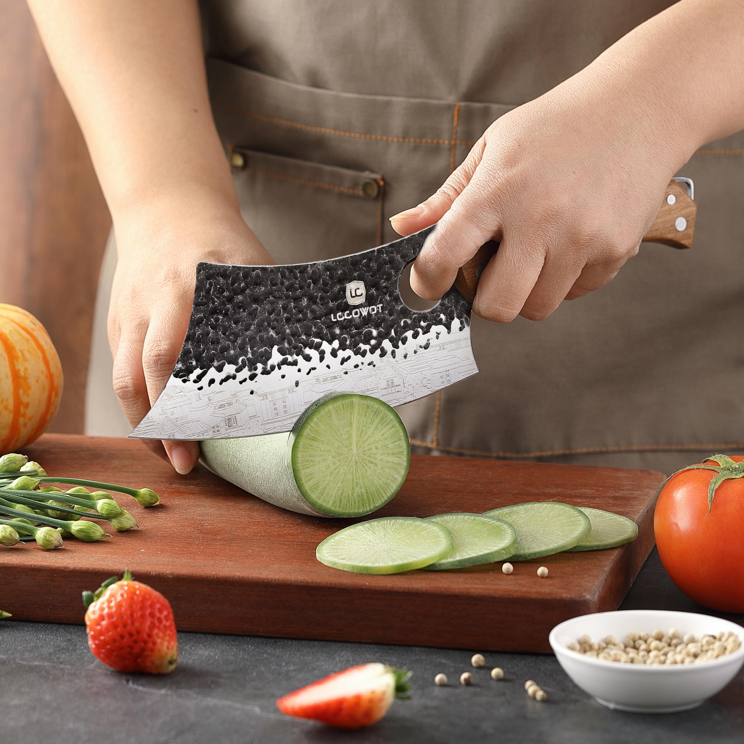 Lccowot 6.5in Viking knife ideal for small cuts and outdoor meals.